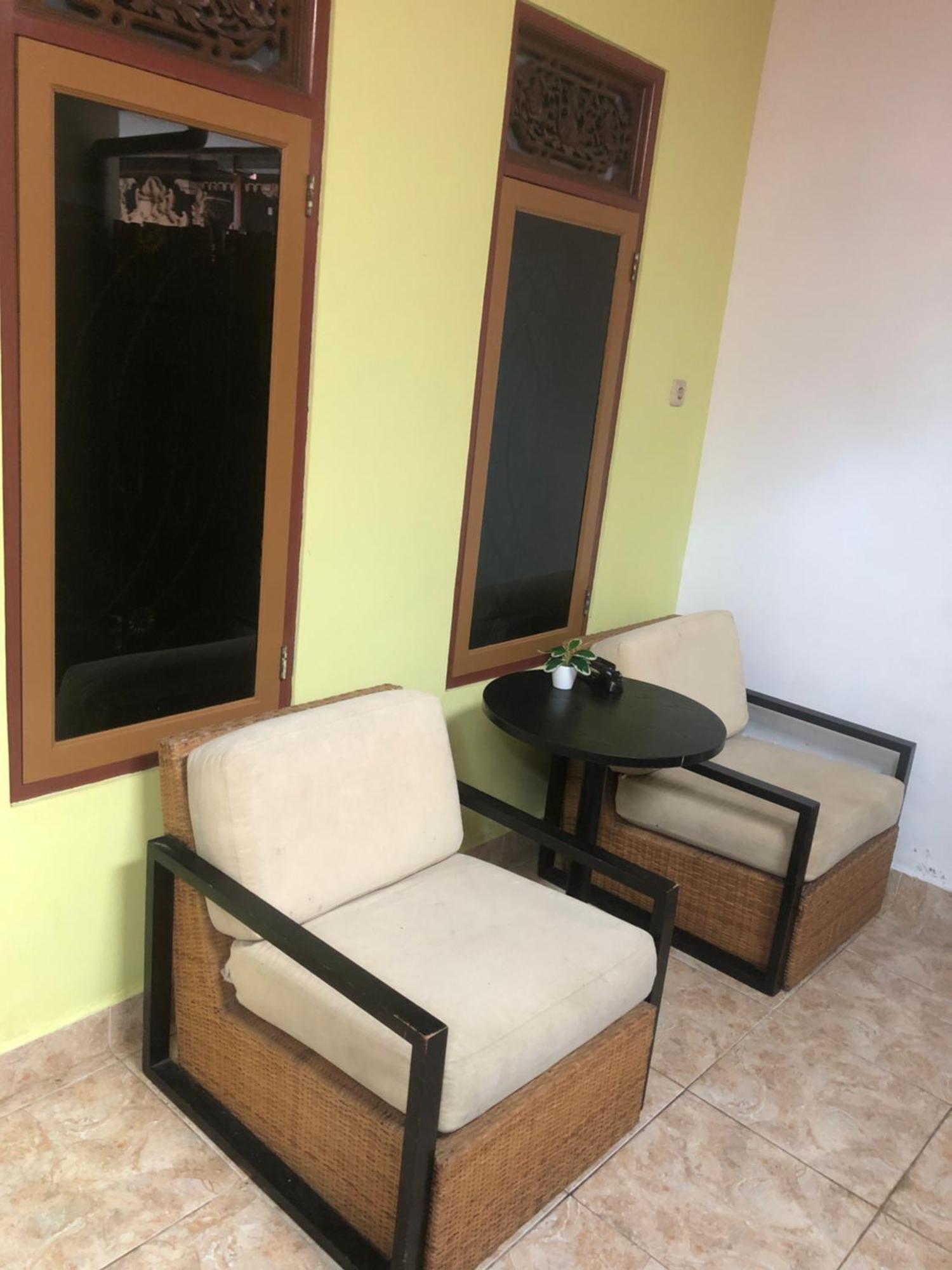 Pili Pili Homestay 6 Легиан Экстерьер фото